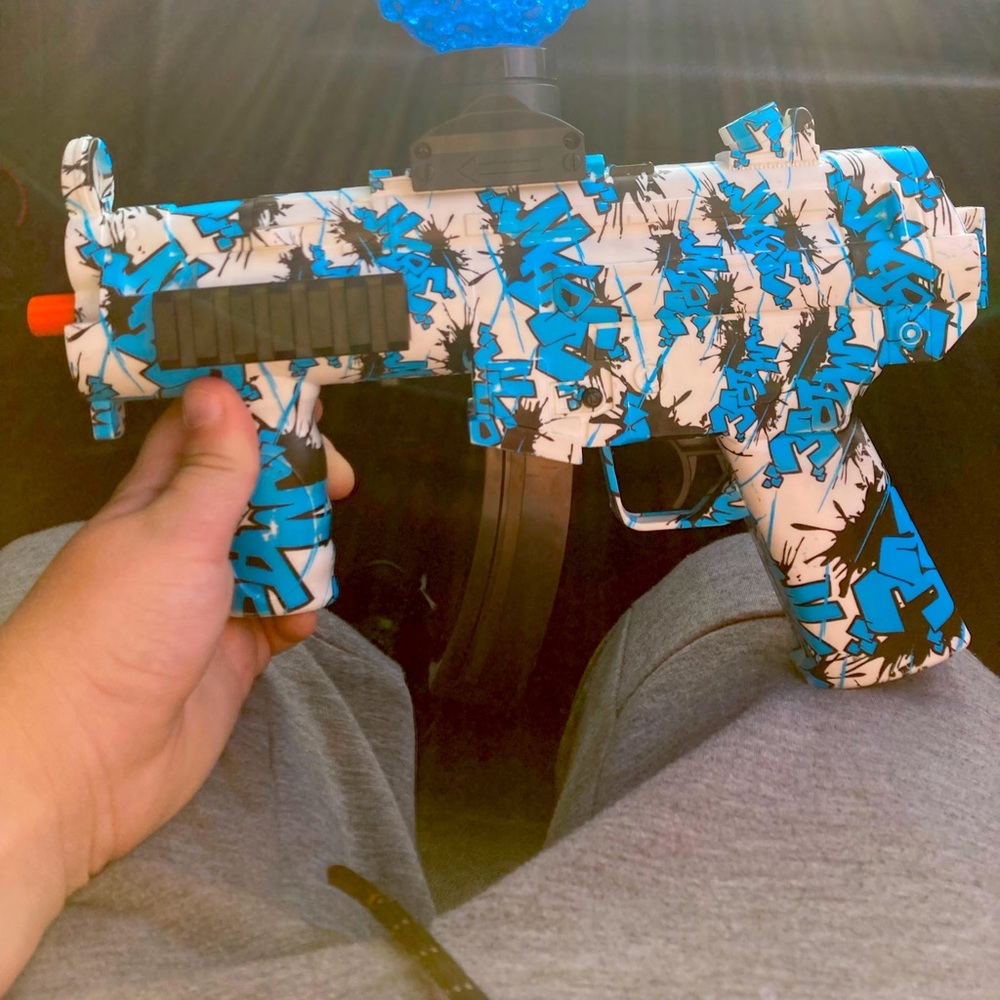 Splater ball gun blue color